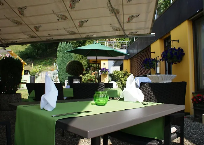 酒店 Storchen 莱茵费尔登