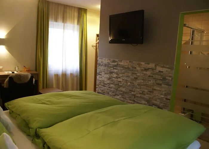 Storchen 酒店 莱茵费尔登